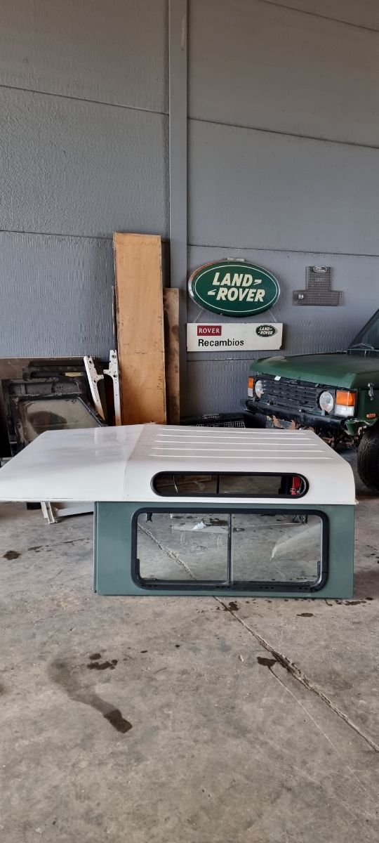Land rover defender 110 130 crew cab