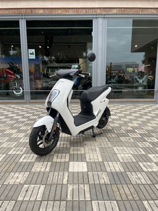 KM 0 - HONDA EM1 - ELÉCTRICA