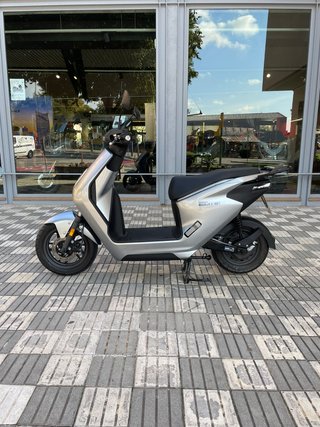 KM 0 - HONDA EM1 - ELÉCTRICA