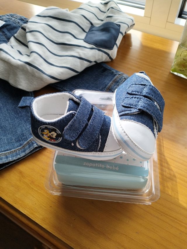 Zapatillas bebé Disney 