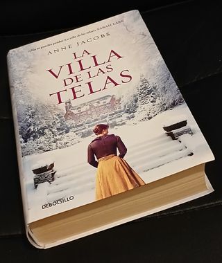 Novela. La villa de las telas