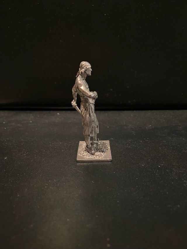 SOLDATINO SERIE PIRATI. BUCANIERE, 54mm. METALLO