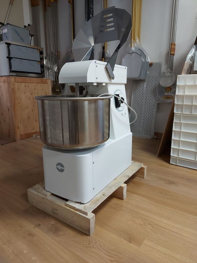 AMASADORA PARA 25 KG DE MASA TOTAL (EVO)