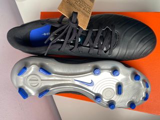 Botas Nike fútbol nuevas 42