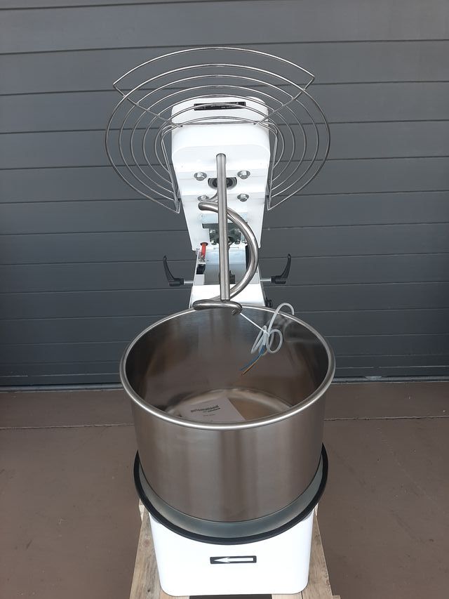 AMASADORA PARA 42 KG MASA TOTAL (EVO MOVIL)