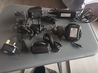 Cargadores y adaptadores.