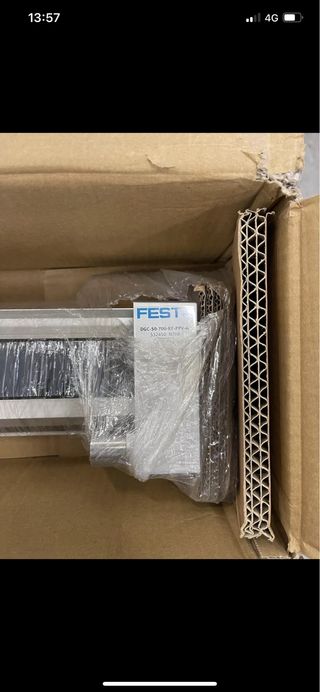 Attuatore FESTO DGC-50-700-KF-PPV-A 532450