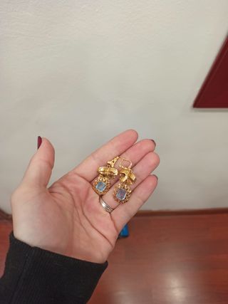 Pendientes Oro Aguamarina Lazo