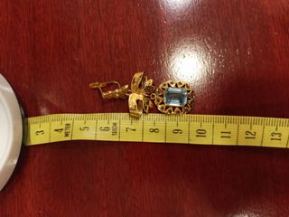 Pendientes Oro Aguamarina Lazo