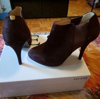 Botines de Guess 