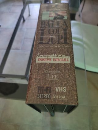 VHS Balla coi lupi