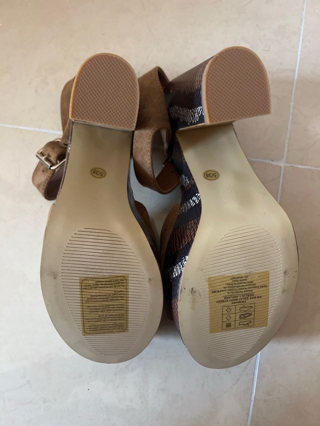 Tacones plataforma beig