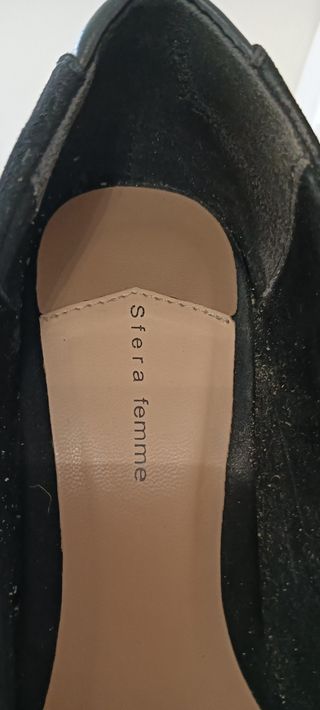 E160- Zapatos negros tacón corrido