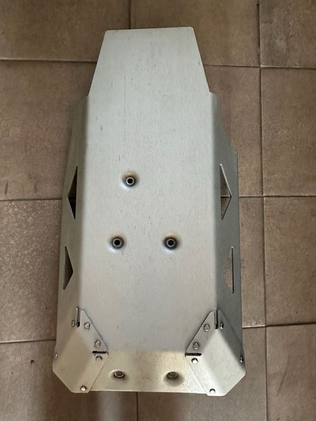 Cubre carter bmw 1200 gs 