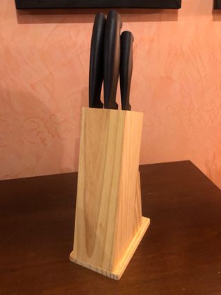 Set 4 coltelli + base in legno