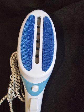 Cepillo y plancha eléctrica a vapor