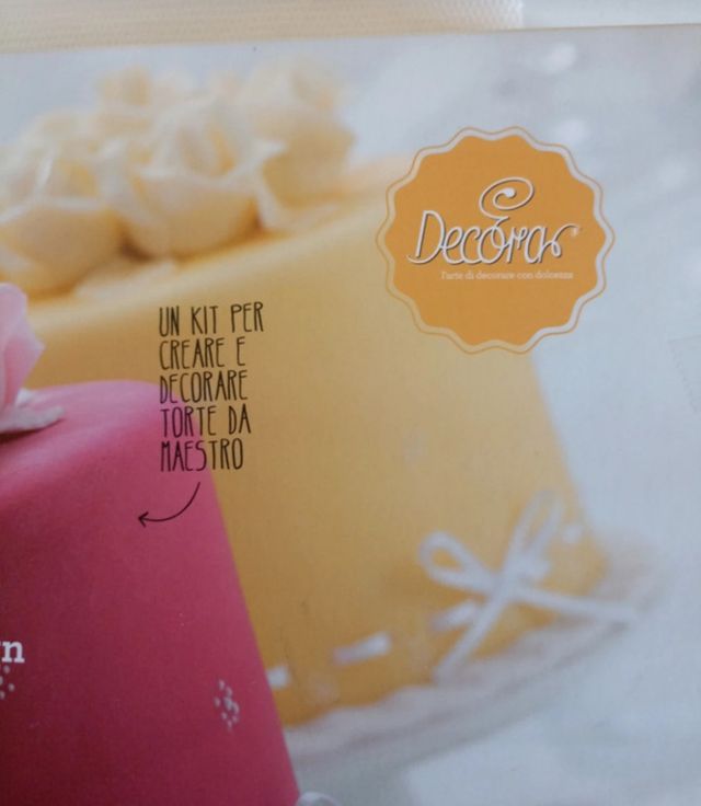 Kit Cake designe 15 pezzi + brochure illustrativa