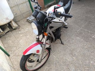 Moto Suzuki GS 500