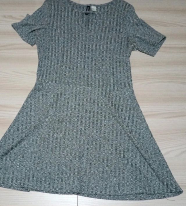 Vestito aderente con gonna H&M tg europea 44