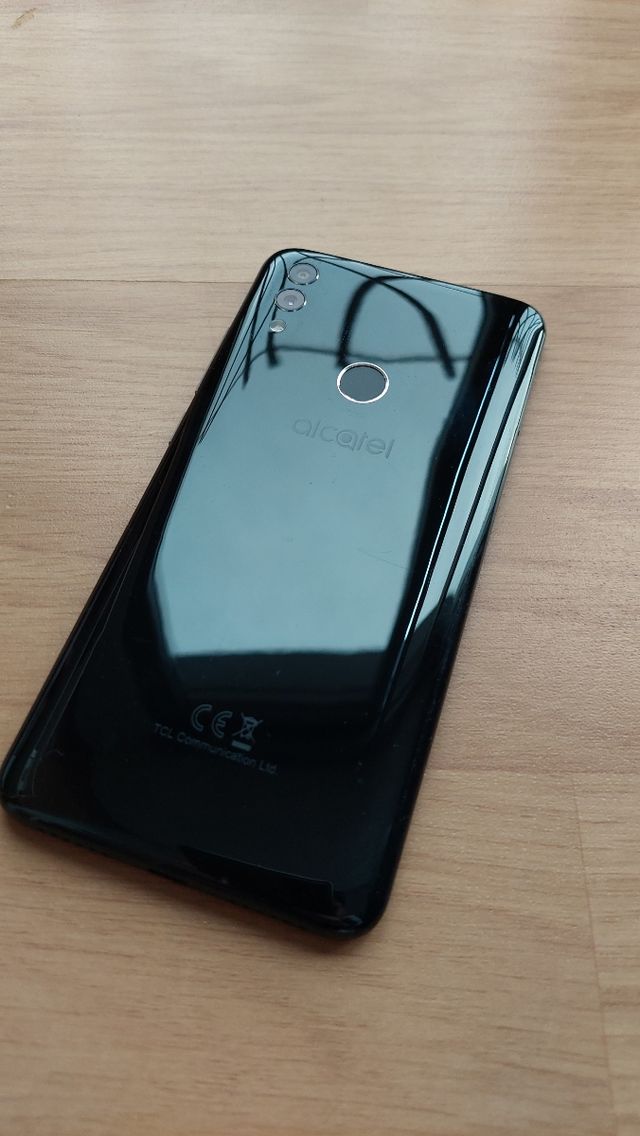 Smartphone Libre TCL 156GB 6.2 + Cargador Original