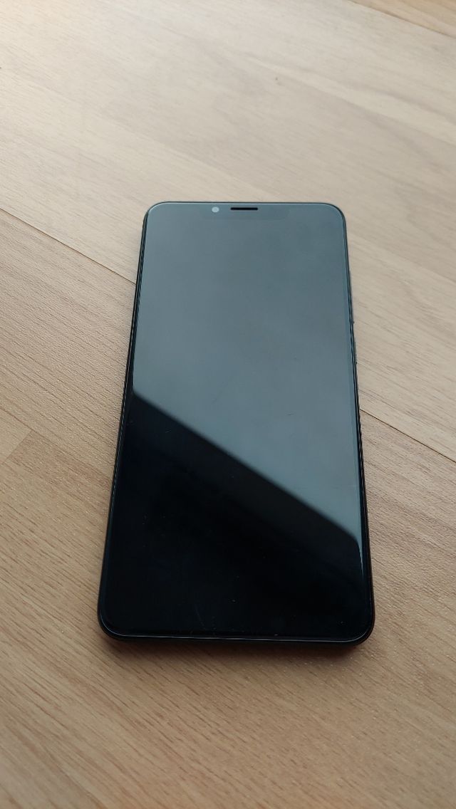 Smartphone Libre TCL 156GB 6.2 + Cargador Original