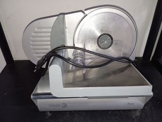 Cortadora de embutidos