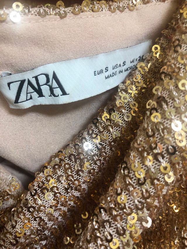 Vestido de Zara brillos dorado talla S nuevo