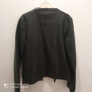 Cazadora efecto piel
