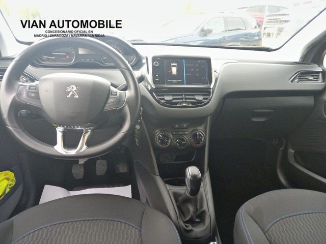 Peugeot 208 1.2L PureTech 82cv Signature