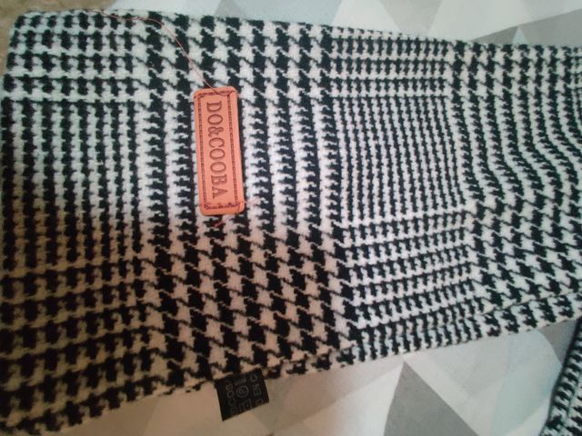 Bufanda y guantes nuevos