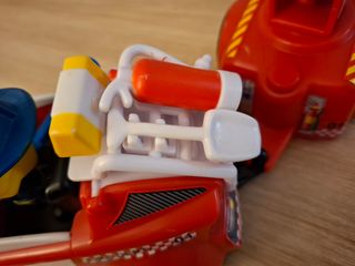 Coche Bomberos y PinyPon Action