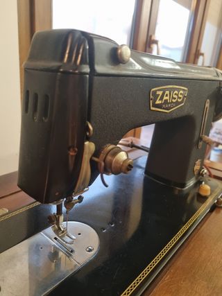 Macchina da cucire Zaiss
