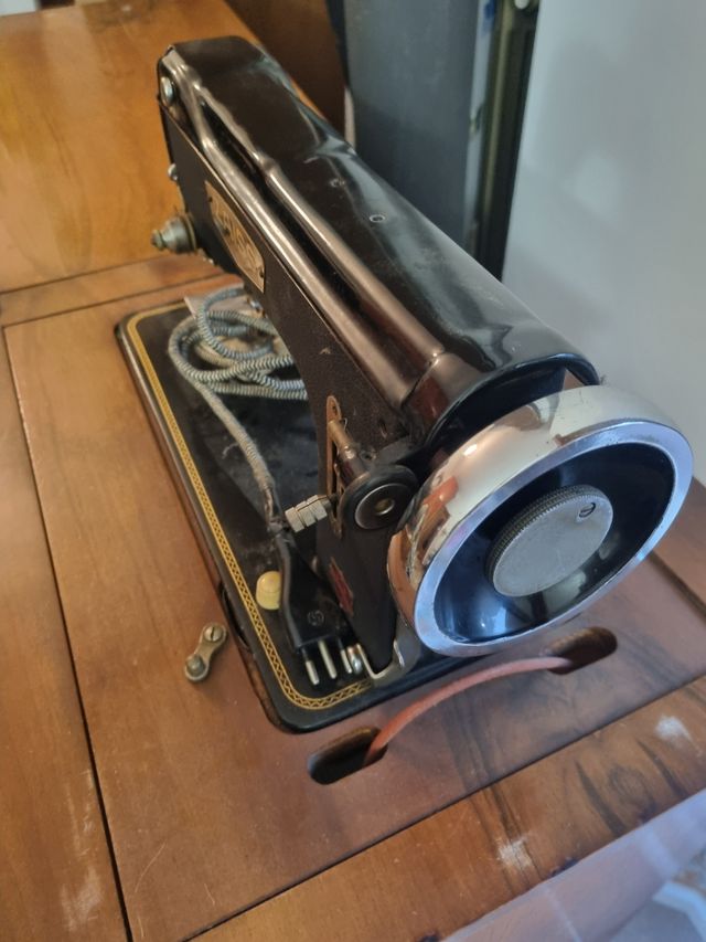 Macchina da cucire Zaiss