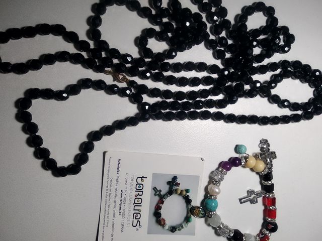 Collares,broche, pendientes..