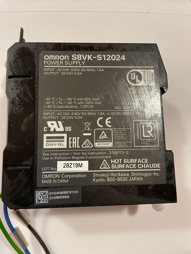Fuente de alimentación de carril OMRON