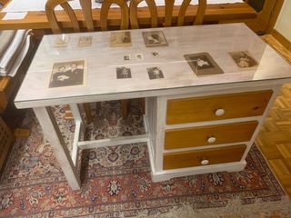 Mesa escritorio madera y blanca