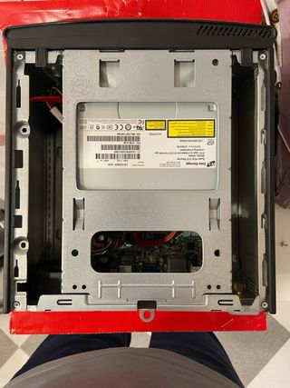 Ordenador Compaq antiguo sin fuente alimentacio