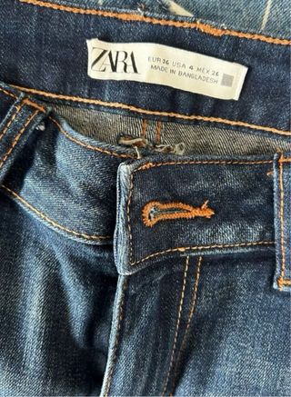 Vaquero oscuro pitillo Zara