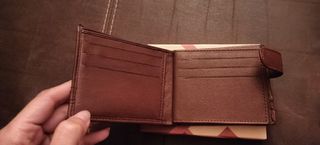 Cartera de piel nueva