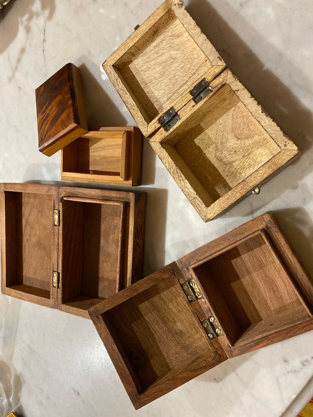 Cajas de madera macizas