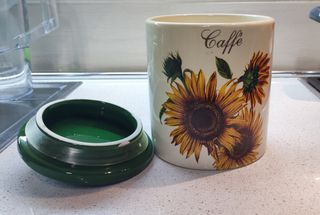 Barattolo in ceramica