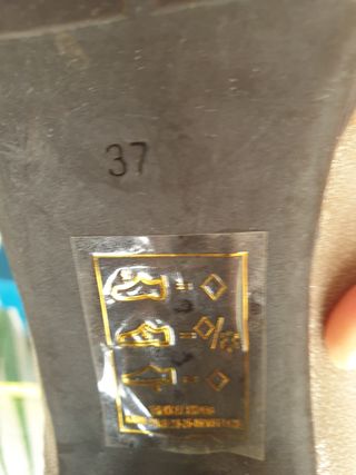 Zapatos tacón piel