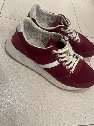 zapatillas granates