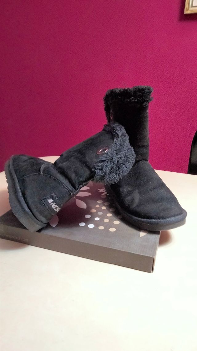 BOTAS DE DESCANSO. FORRADO COM CABELO.