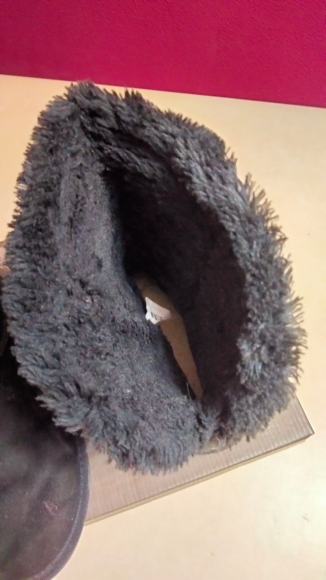 BOTAS DE DESCANSO. FORRADO COM CABELO.