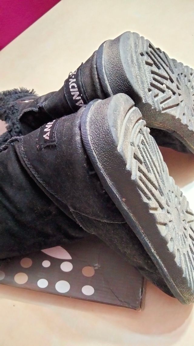 BOTAS DE DESCANSO. FORRADO COM CABELO.