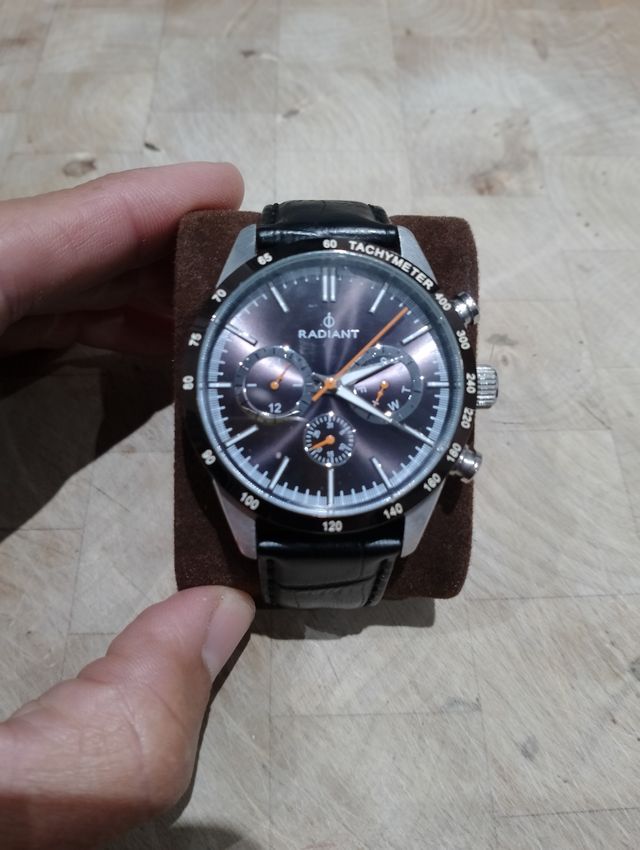 Reloj Radiant
