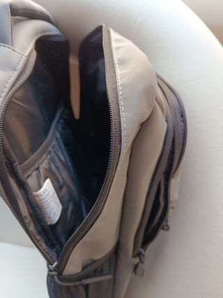 Mochila con reflectante Mc Yadra.
