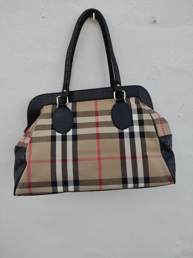 Bolso negro y marrón