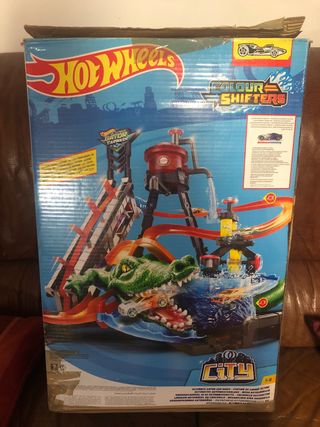 Ultimate Gator car wash Hot wheels